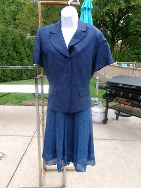 NWT STUDIO 1 TEAL SKIRT SET 14